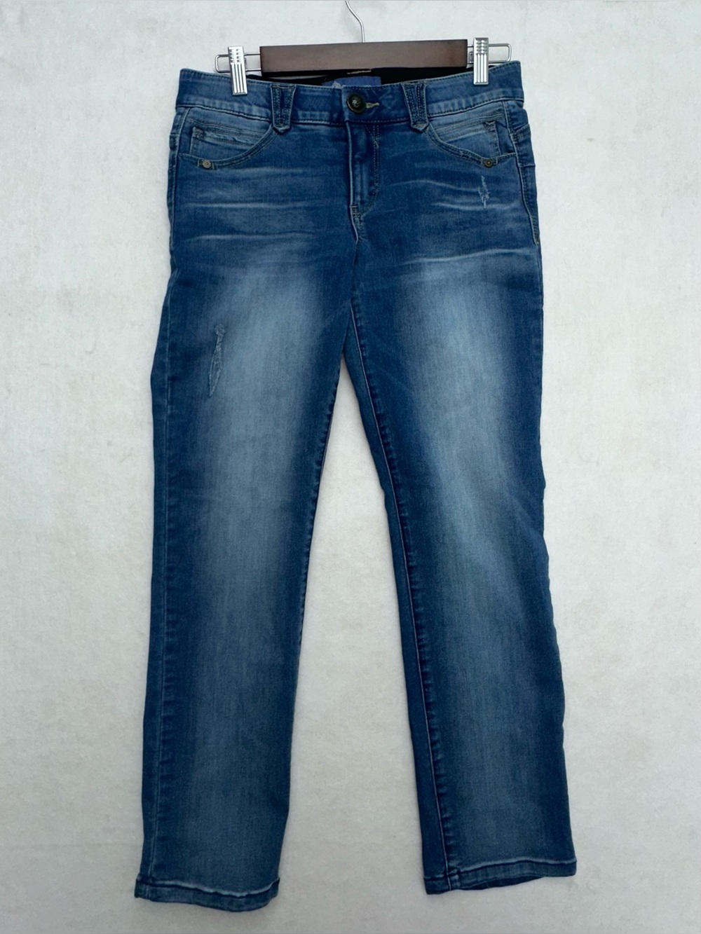 Democracy Ab solution Petite Jeans 4P Straight Leg Stretch Medium Wash Distress